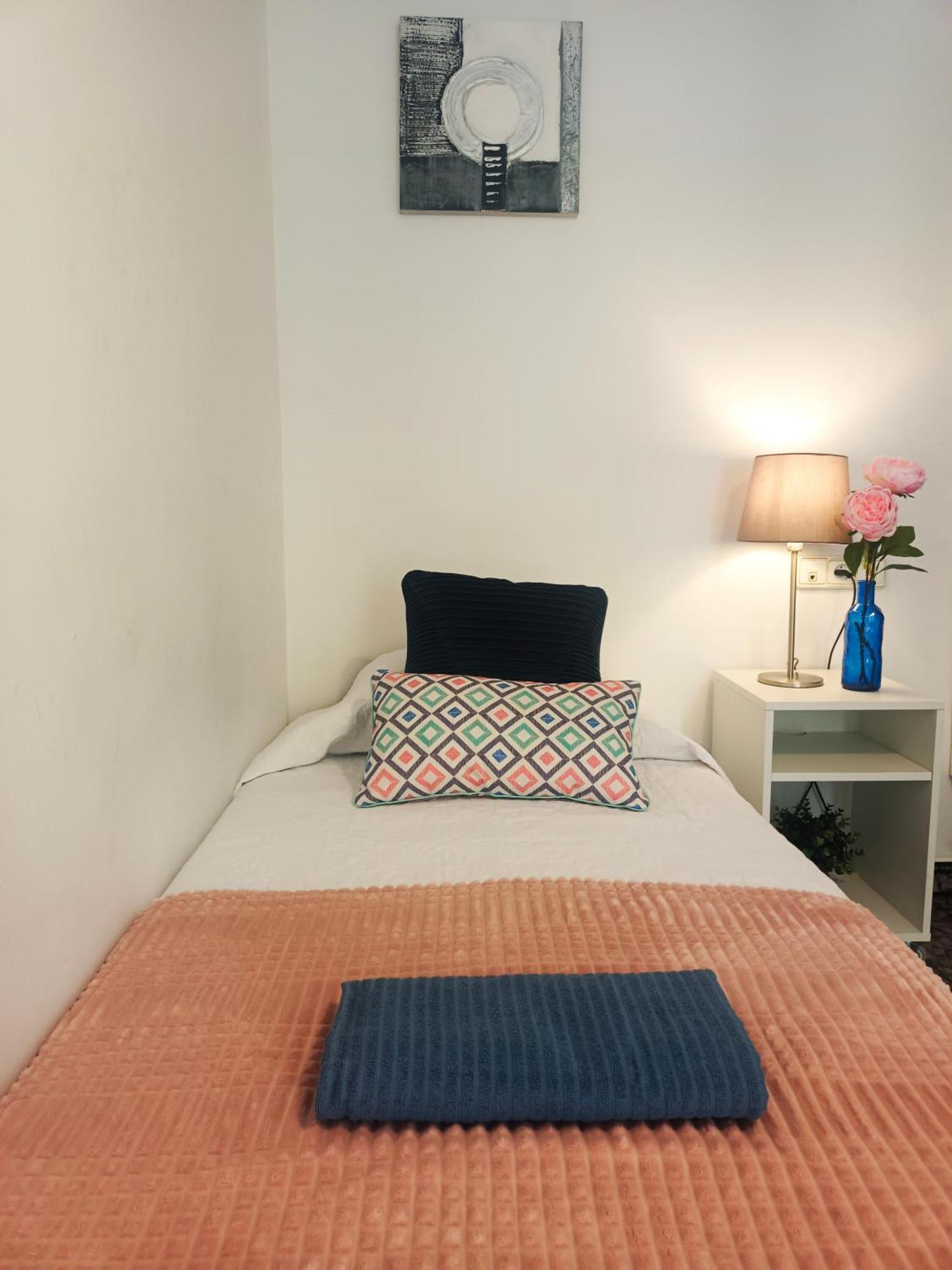 Hostal - Urquinaona *
